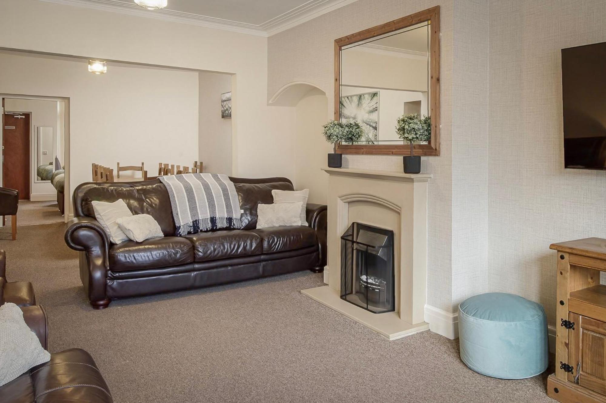 Arnside - Spacious 10-Bedroom Seaside Cottage Blackpool Eksteriør bilde