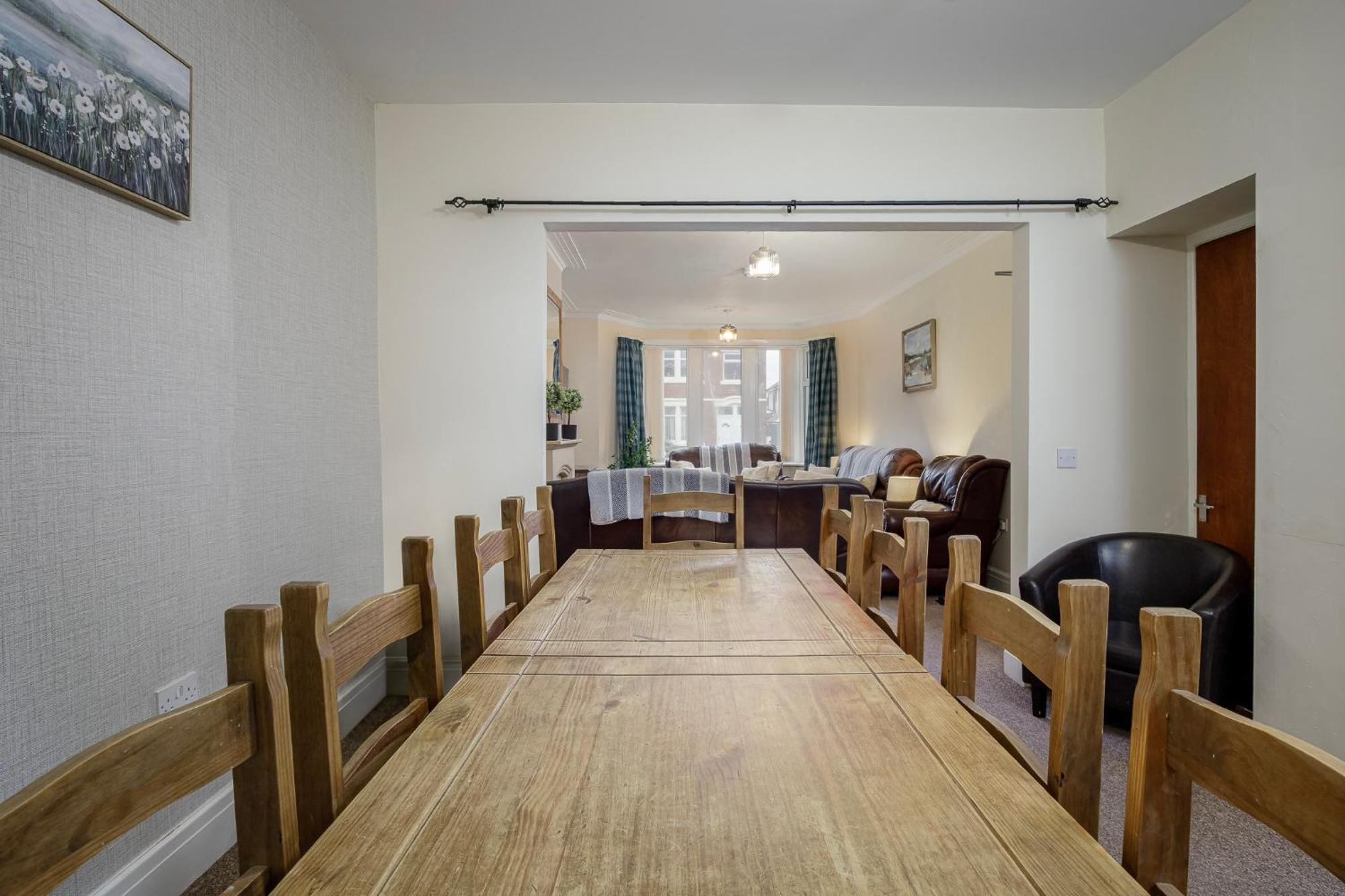 Arnside - Spacious 10-Bedroom Seaside Cottage Blackpool Eksteriør bilde
