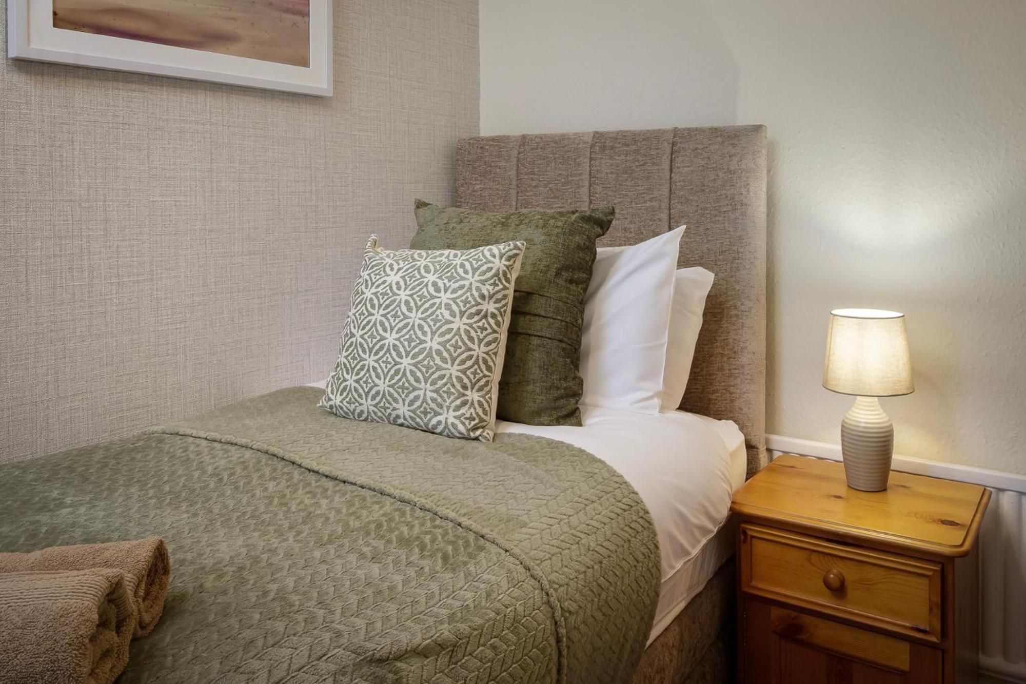 Arnside - Spacious 10-Bedroom Seaside Cottage Blackpool Eksteriør bilde