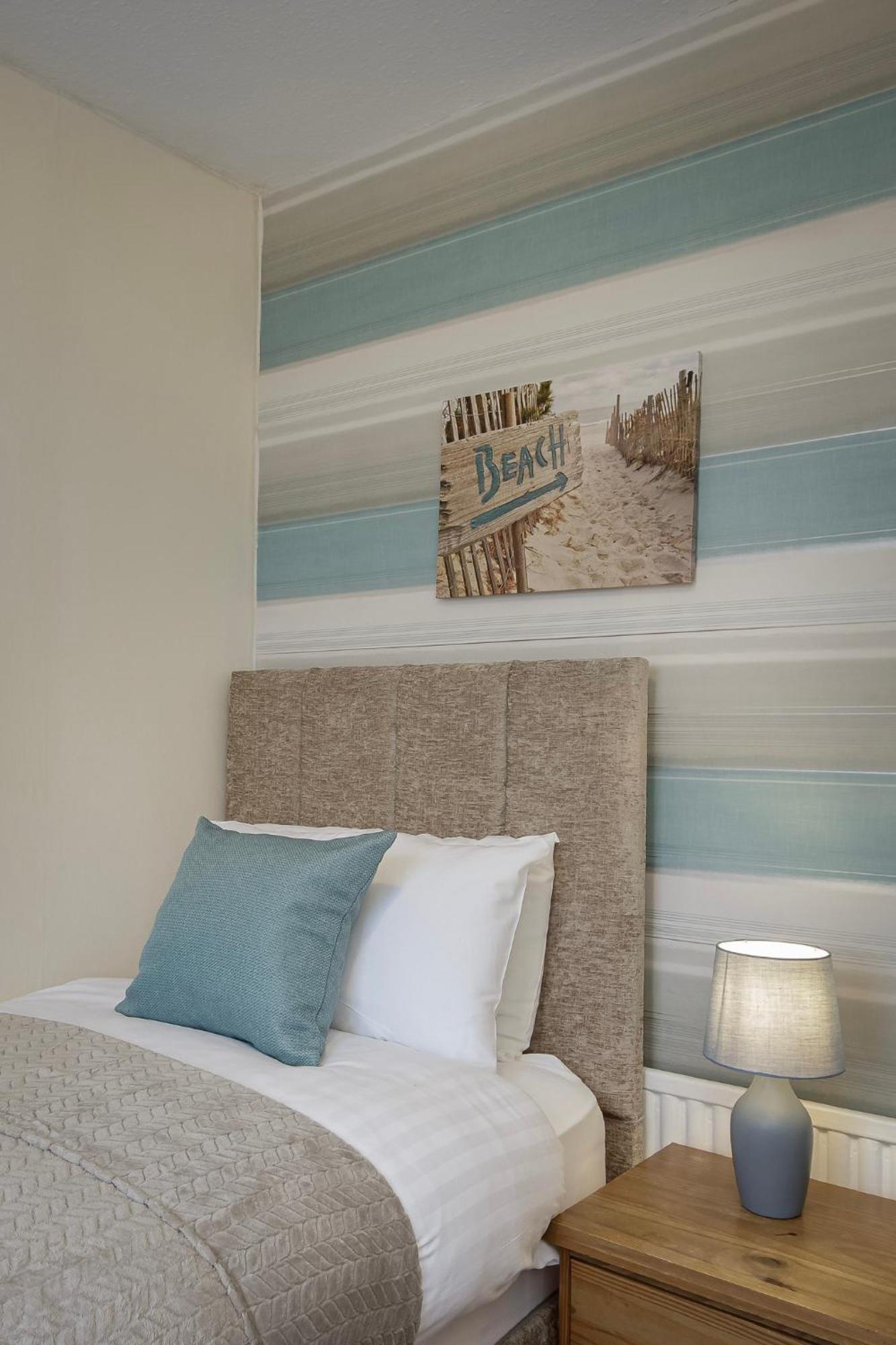 Arnside - Spacious 10-Bedroom Seaside Cottage Blackpool Eksteriør bilde